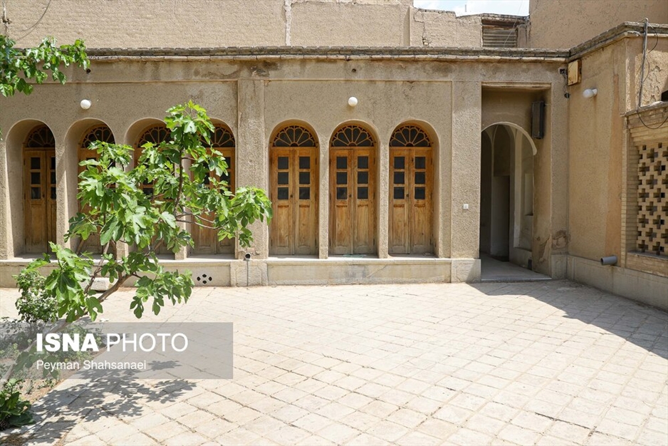 مجموعه خانه‌های تاریخی در هم تنیده قزوینی‌ها، کهکشانی، ابطحی