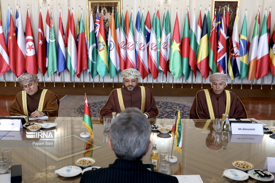 دیدار وزیر امور خارجه عمان با سرپرست وزارت خارجه