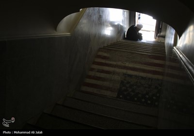 اجتماع طلاب و حوزویان در بزرگداشت شهدای خدمت در مدرسه علمیه فیضیه قم