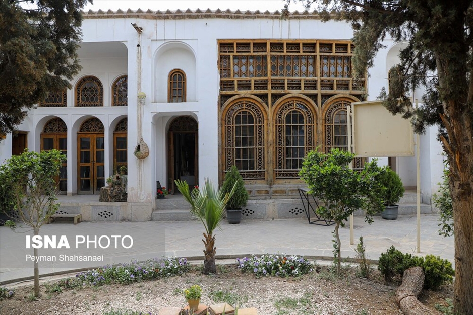 مجموعه خانه‌های تاریخی در هم تنیده قزوینی‌ها، کهکشانی، ابطحی