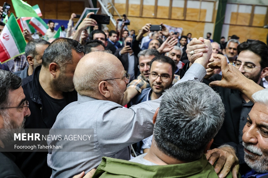 گردهمایی کارگران و بازنشستگان با حضور محمدباقر قالیباف