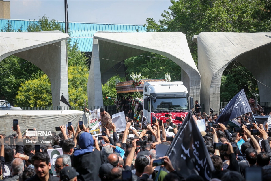 تشییع شهدای خدمت در تهران-۲