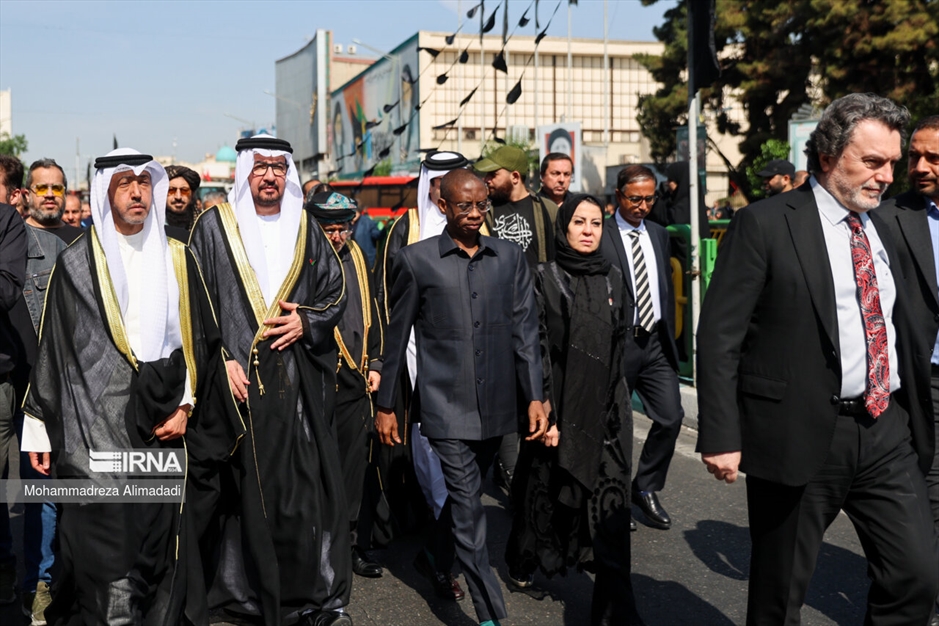 تشییع شهدای خدمت در تهران-۲