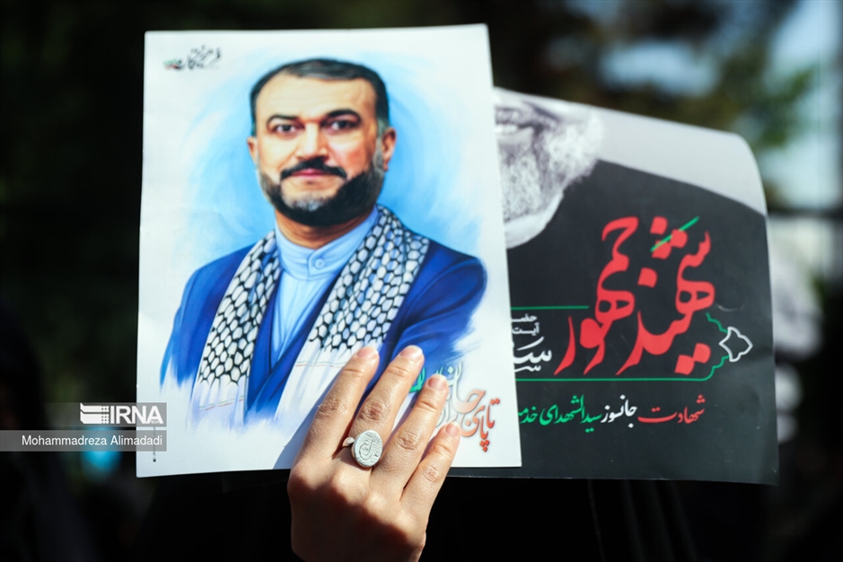 تشییع شهدای خدمت در تهران-۲