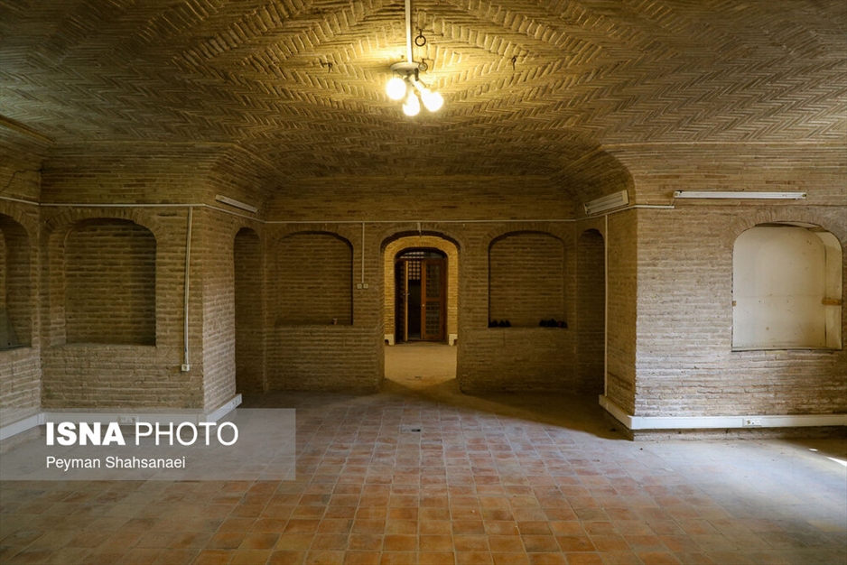 مجموعه خانه‌های تاریخی در هم تنیده قزوینی‌ها، کهکشانی، ابطحی