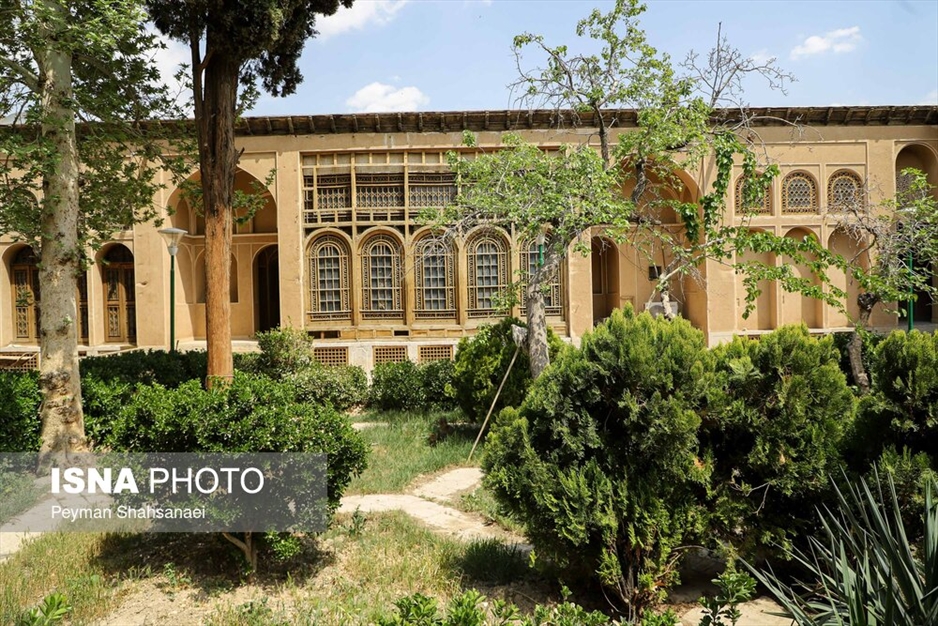 مجموعه خانه‌های تاریخی در هم تنیده قزوینی‌ها، کهکشانی، ابطحی