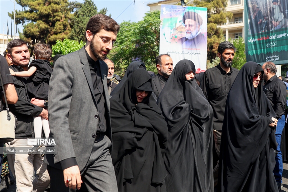 تشییع شهدای خدمت در تهران-۲