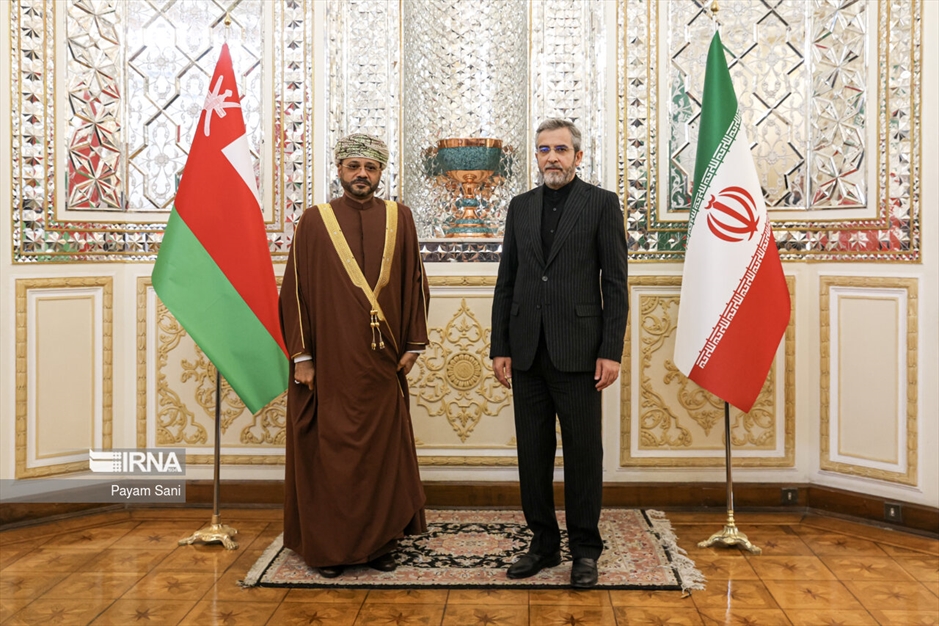 دیدار وزیر امور خارجه عمان با سرپرست وزارت خارجه