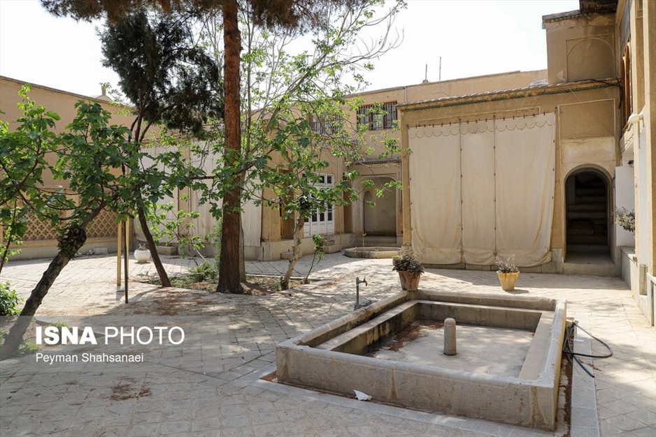 مجموعه خانه‌های تاریخی در هم تنیده قزوینی‌ها، کهکشانی، ابطحی