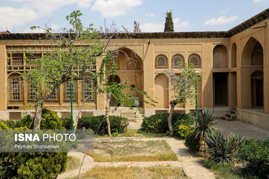 مجموعه خانه‌های تاریخی در هم تنیده قزوینی‌ها، کهکشانی، ابطحی