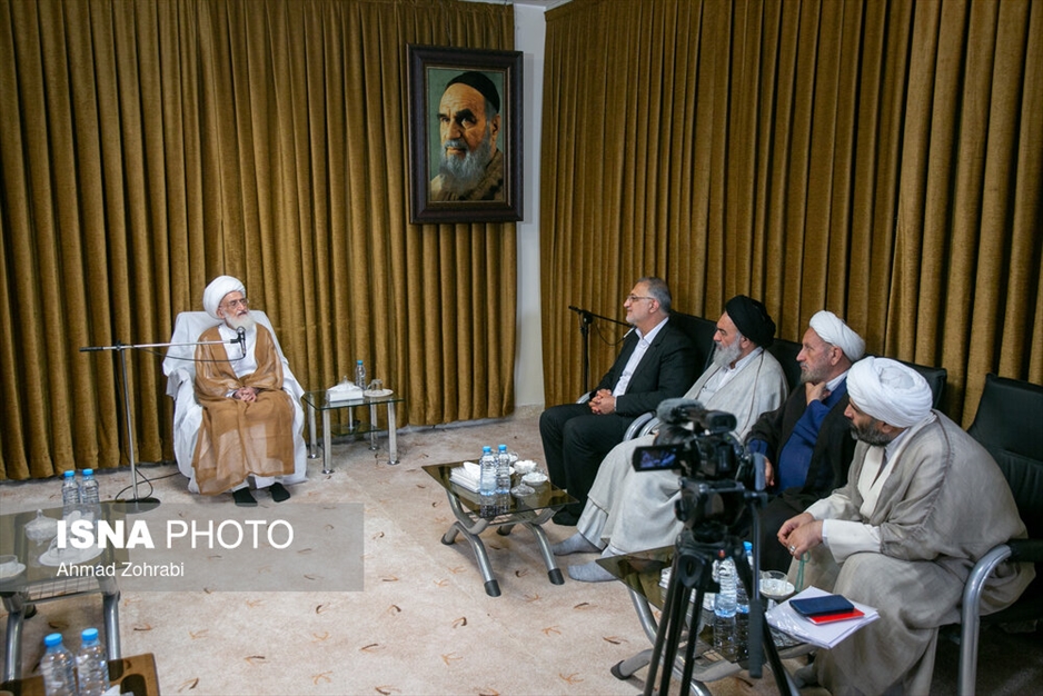 دیدار علیرضا زاکانی با آیت الله نوری همدانی