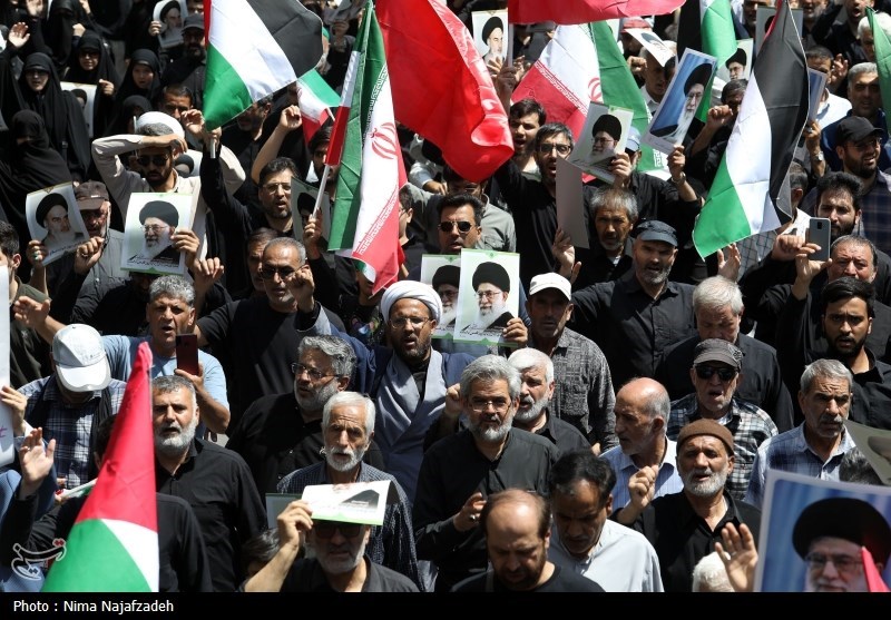 اجتماع مردم مشهد در محکومیت جنایات اسرائیل در غزه