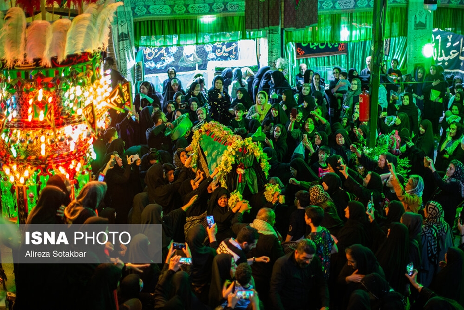 عزاداری هفتمین روز محرم در تکیه تجریش