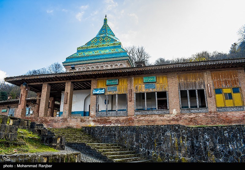 آرامگاه شیخ زاهد گیلانی