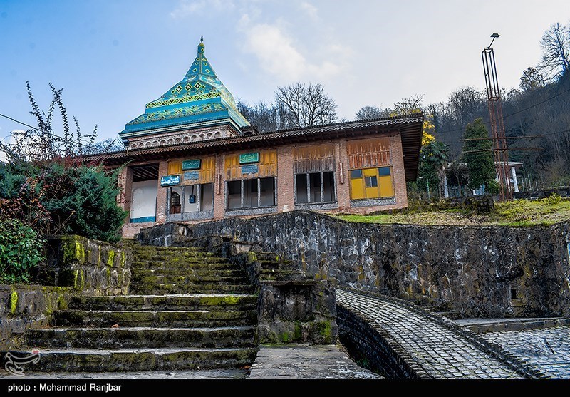 آرامگاه شیخ زاهد گیلانی