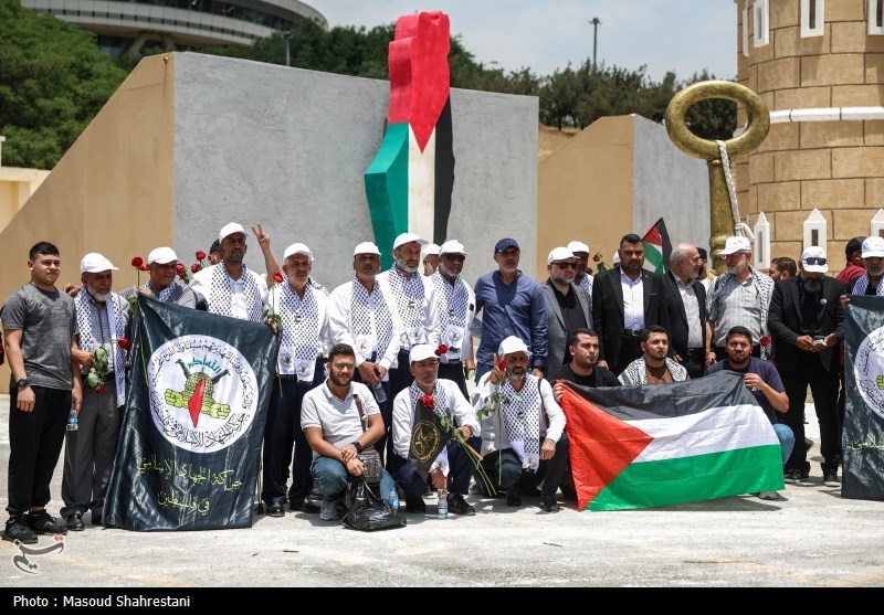 بازدید بیش از ۱۰۰ خانواده شهدای غزه از برج میلاد