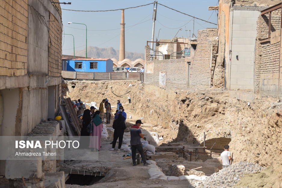 کاوش در گذر کمرزرین اصفهان