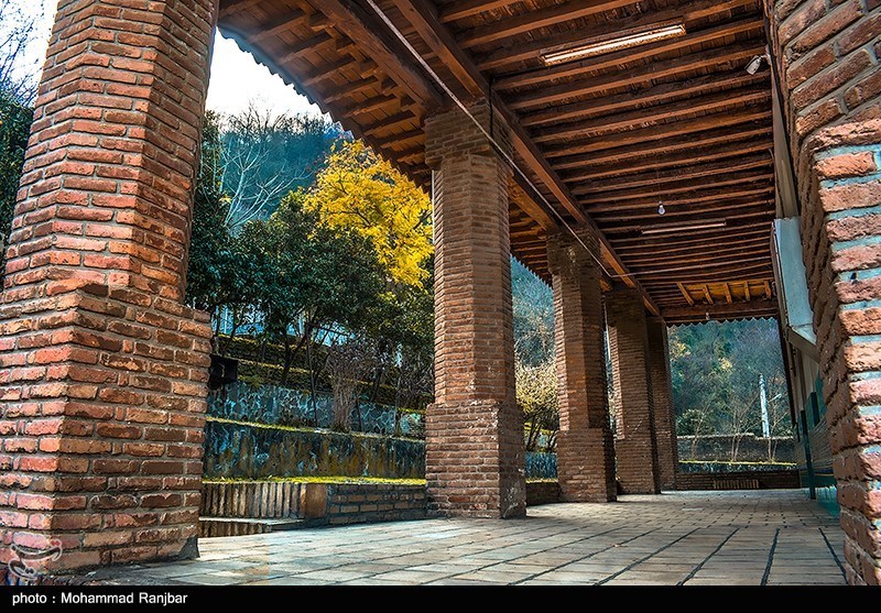 آرامگاه شیخ زاهد گیلانی