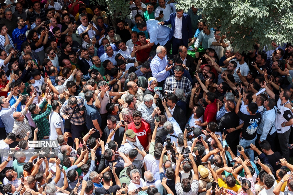 حضور «مسعود پزشکیان» در بازار شوش