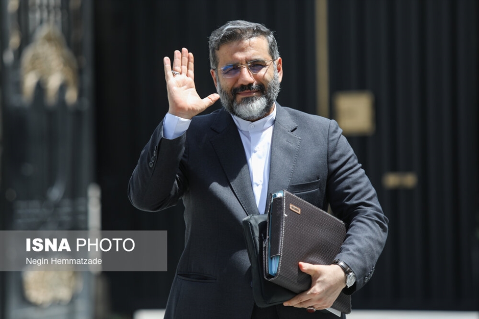 حاشیه جلسه هیات دولت - ۱۳ تیر