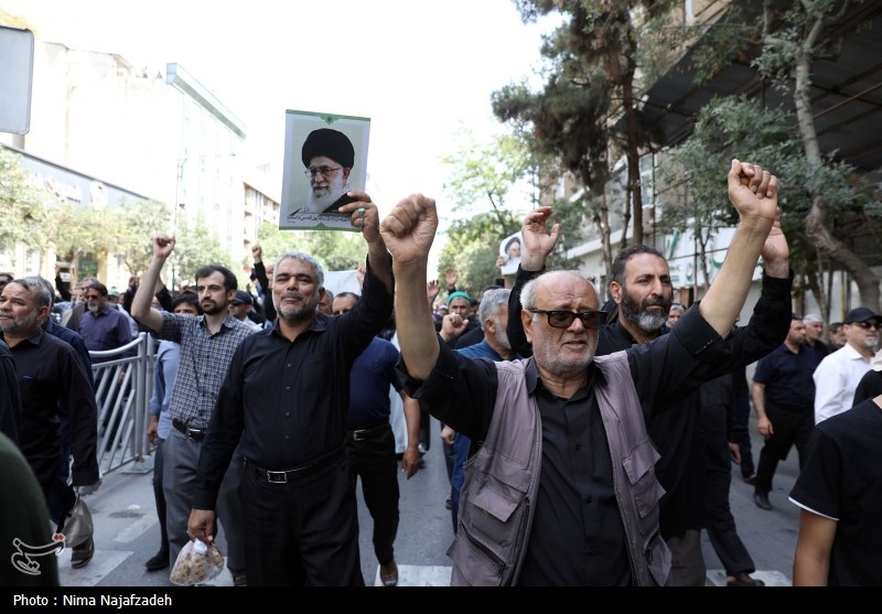 اجتماع مردم مشهد در محکومیت جنایات اسرائیل در غزه