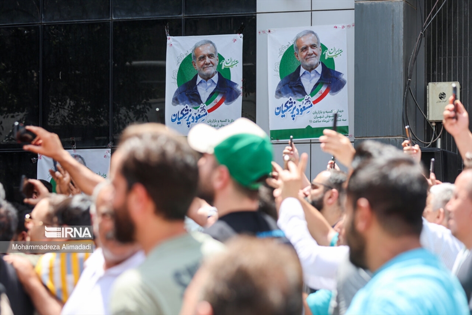 حضور «مسعود پزشکیان» در بازار شوش