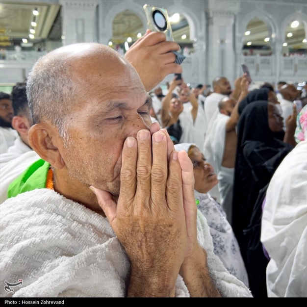 تعویض پرده کعبه