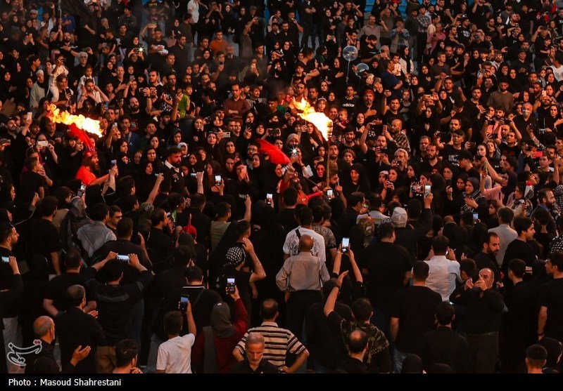 خیمه سوزان عصر عاشورا در میدان امام حسین (ع)
