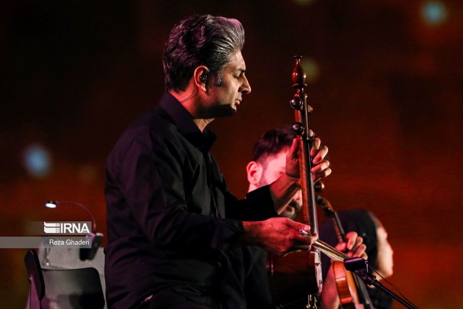 کنسرت موسیقی «علیرضا قربانی» در تخت جمشید