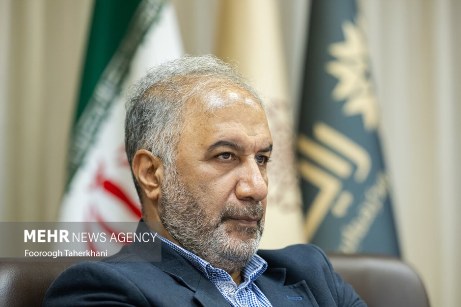 نشست مسعود پزشکیان با اهالی فرهنگ و هنر