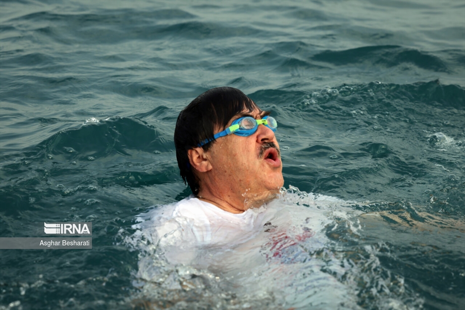 شنای جانبازان در خلیج فارس