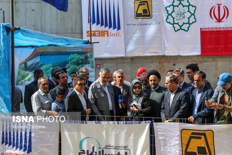 آیین آغاز عملیات اجرایی و افتتاح پروژه های مسافری شرق تهران