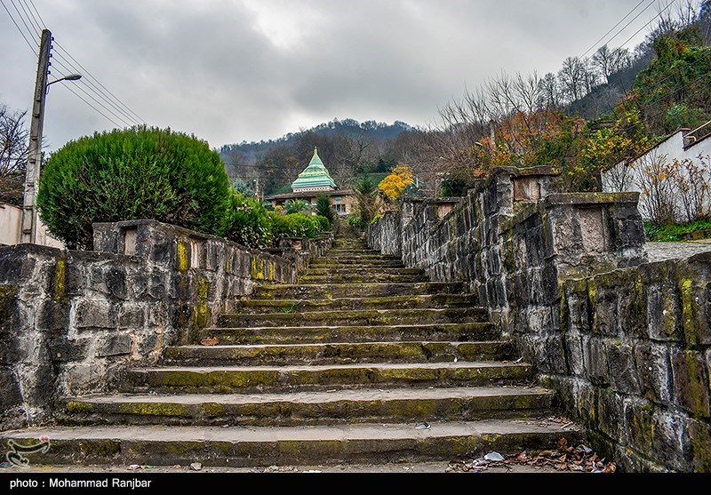 آرامگاه شیخ زاهد گیلانی