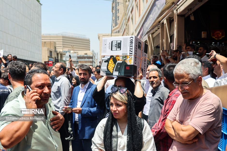 حضور «مسعود پزشکیان» در بازار شوش