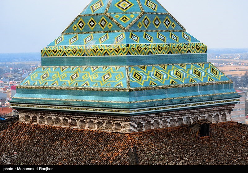 آرامگاه شیخ زاهد گیلانی