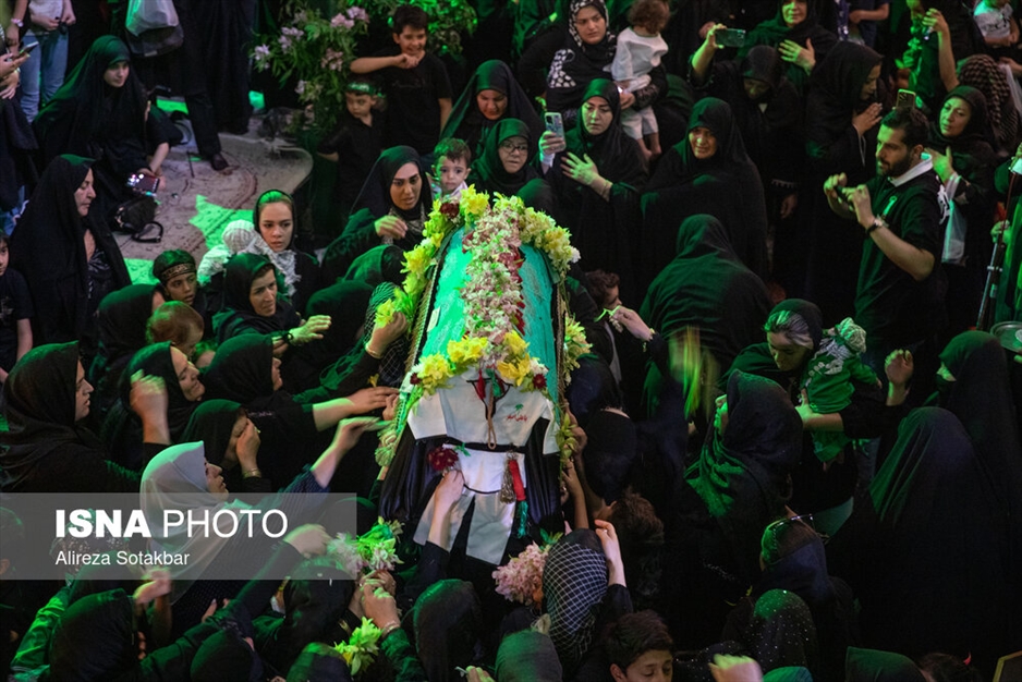 عزاداری هفتمین روز محرم در تکیه تجریش