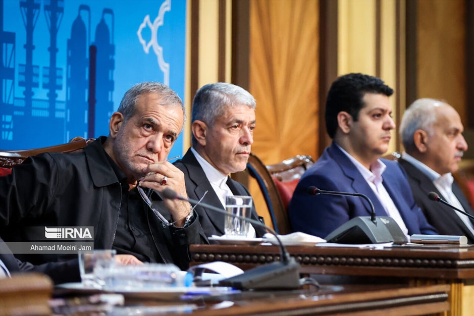 دیدار رئیس جمهور منتخب با فعالان اقتصادی