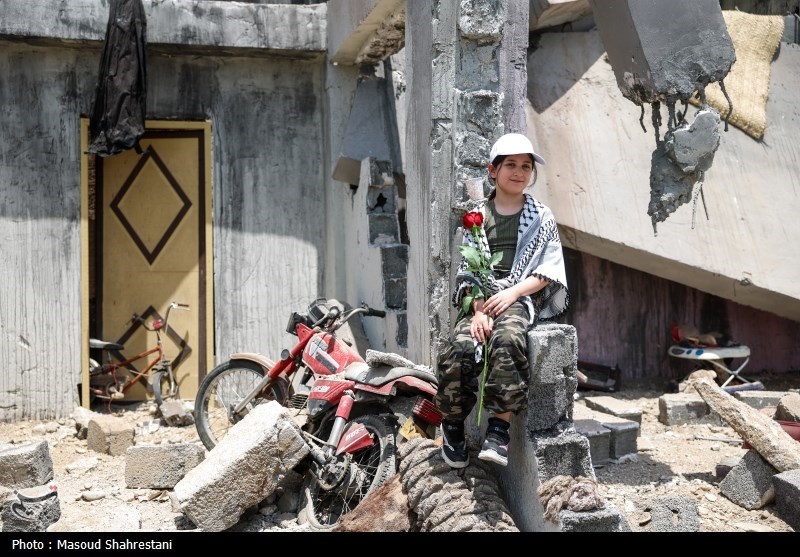 بازدید بیش از ۱۰۰ خانواده شهدای غزه از برج میلاد