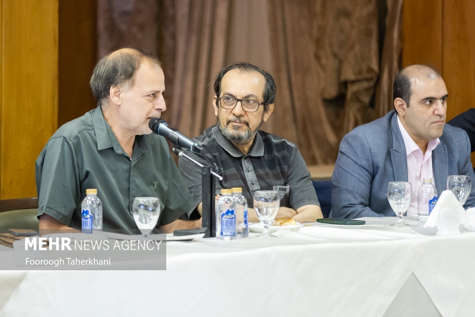 نشست مسعود پزشکیان با اهالی فرهنگ و هنر