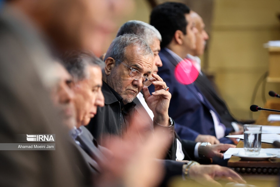 دیدار رئیس جمهور منتخب با فعالان اقتصادی