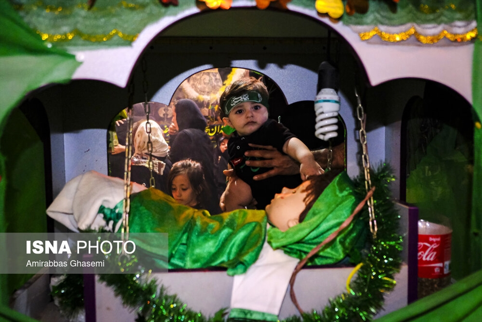 آیین عاشورایی شمع پایلاما در مراغه