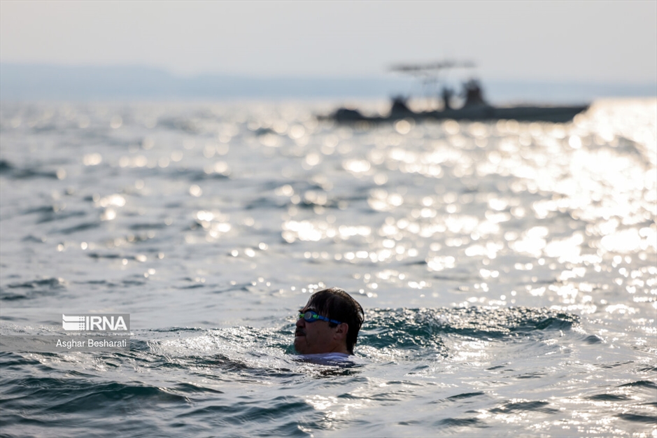 شنای جانبازان در خلیج فارس