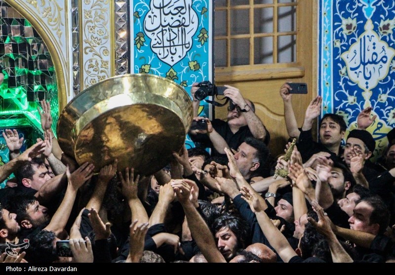 آیین طشت گذاری در اردبیل