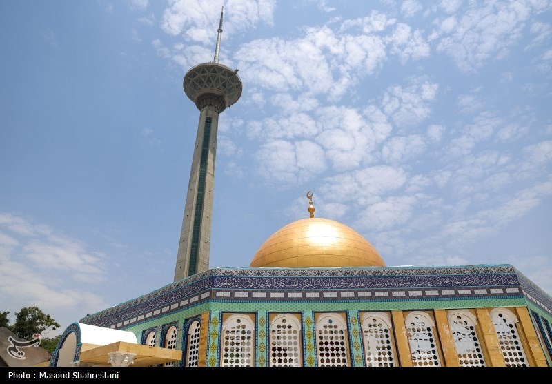 بازدید بیش از ۱۰۰ خانواده شهدای غزه از برج میلاد