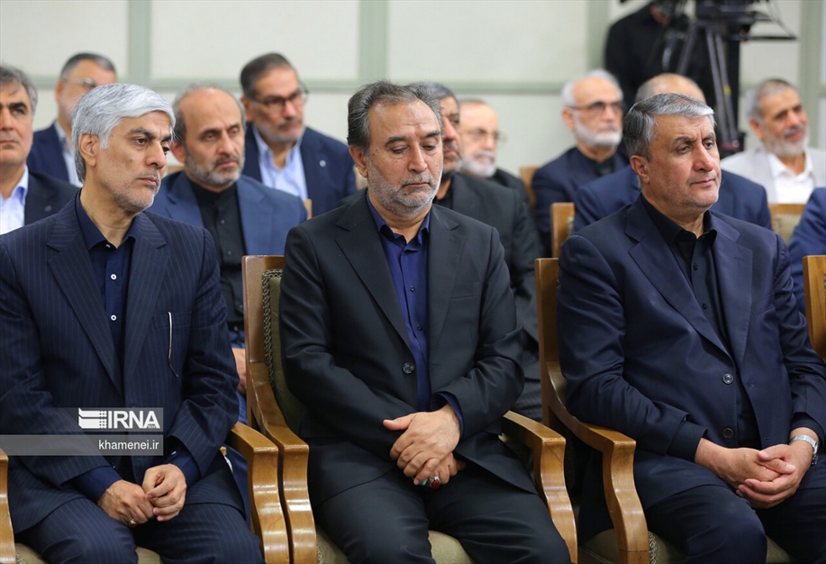 دیدار اعضای هیئت دولت سیزدهم با رهبر انقلاب