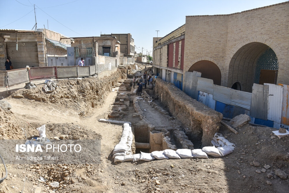 کاوش در گذر کمرزرین اصفهان