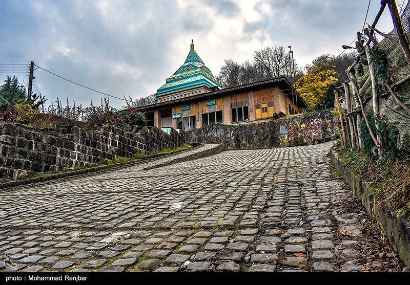 آرامگاه شیخ زاهد گیلانی