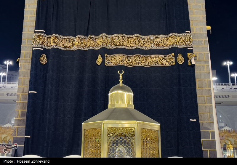 تعویض پرده کعبه