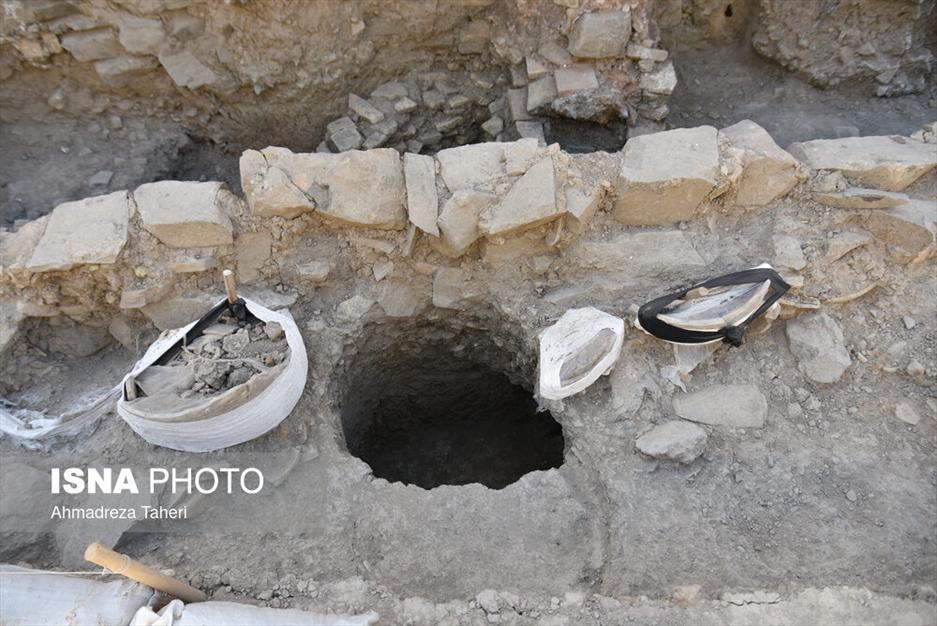 کاوش در گذر کمرزرین اصفهان