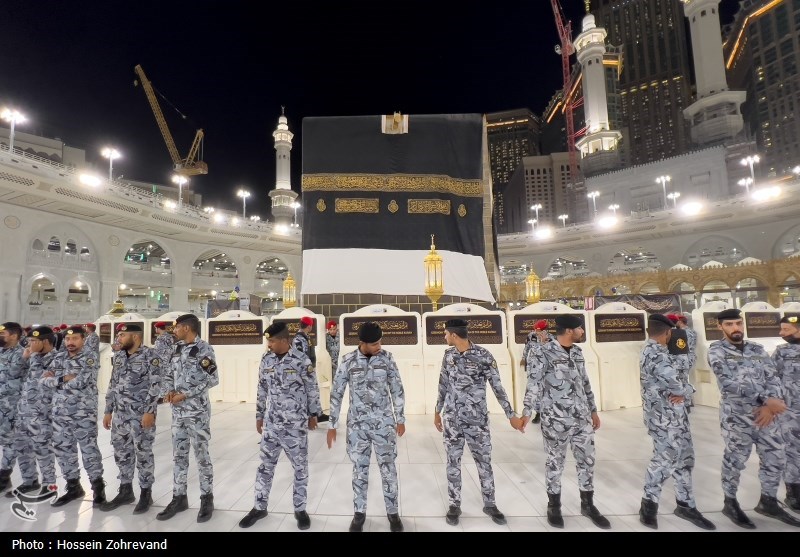 تعویض پرده کعبه